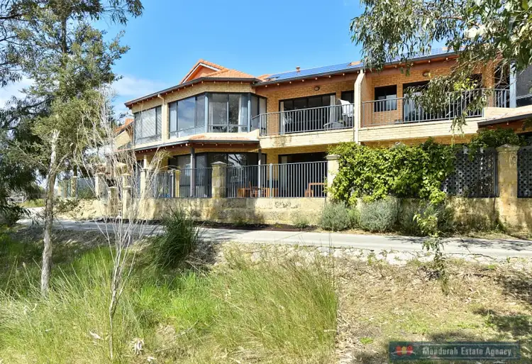 2/13 Bluerise Cove, Falcon WA 6210