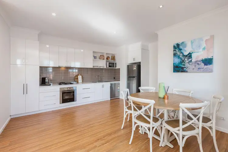 1/12 Holland Court, Maidstone VIC 3012