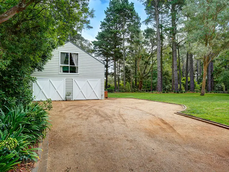 Fifth view of Homely house listing, 4 Patchway Place, Burradoo NSW 2576