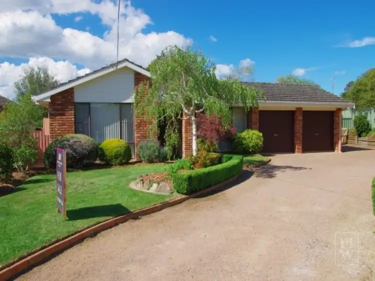 2 Paul Crescent, Moss Vale NSW 2577