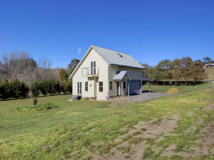 2 Hazelton Drive, Moss Vale NSW 2577