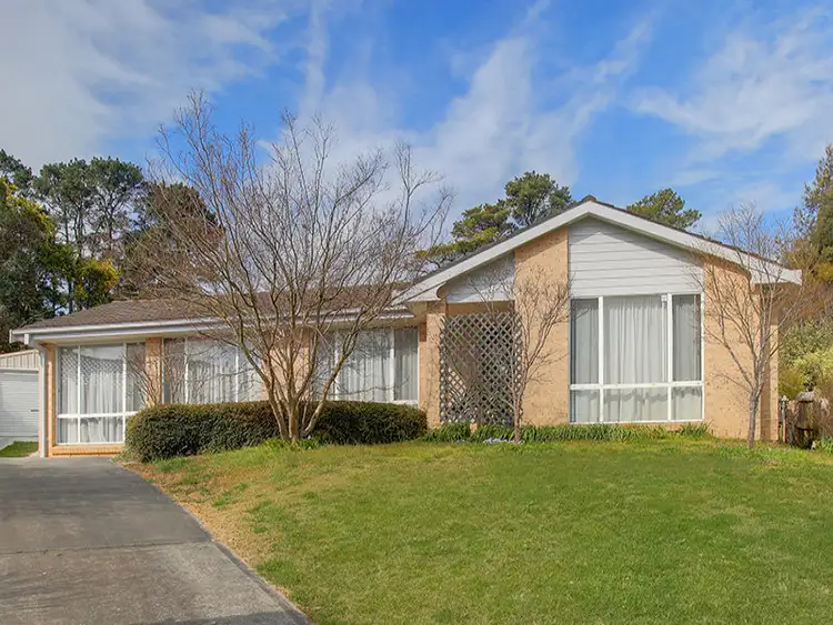 38 Simon Place, Moss Vale NSW 2577