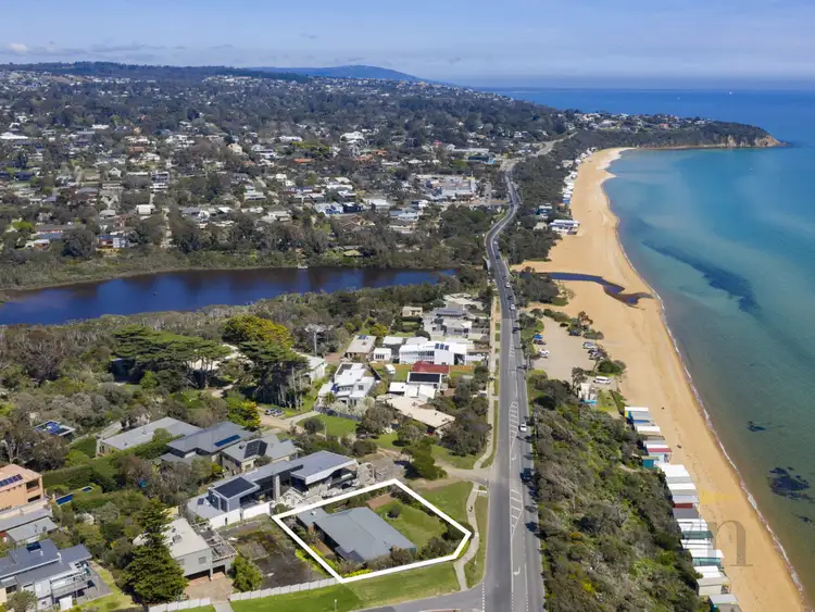 1 Victoria Crescent, Mount Martha VIC 3934