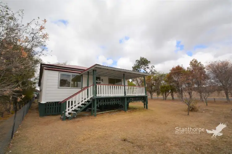 93 Rayleigh Street, Wallangarra QLD 4383