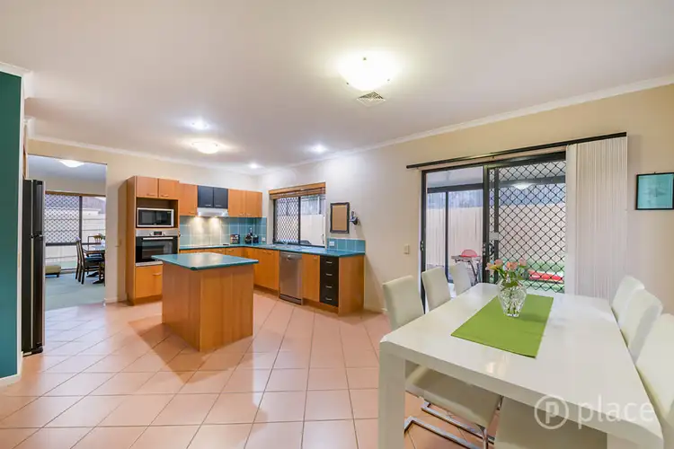 Second view of Homely house listing, 5 Cheltenham Close, Sunnybank Hills QLD 4109