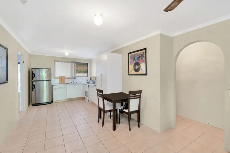 Second view of Homely semi-detached listing, 2/10 Gumbeel Court, Highland Park QLD 4211