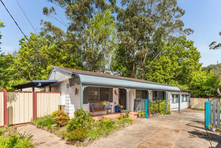 54 Mooramba Avenue, North Gosford NSW 2250