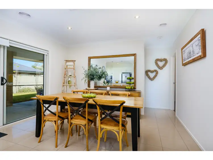 Sixth view of Homely house listing, 17 Warbler Street, Thurgoona NSW 2640