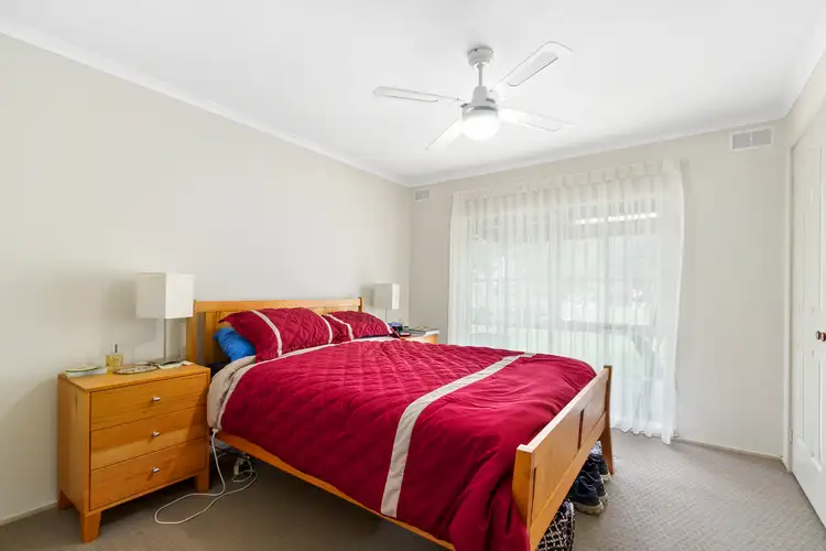 Sixth view of Homely house listing, 35 Valley View Court, Yallourn North VIC 3825