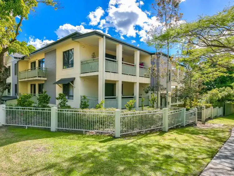 Main view of Homely unit listing, 2/65 Park Road, Yeronga QLD 4104