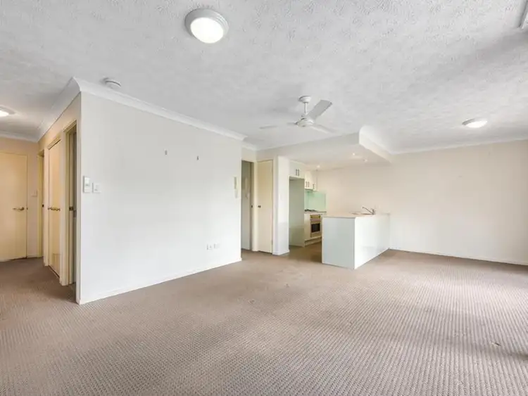 Sixth view of Homely unit listing, 2/65 Park Road, Yeronga QLD 4104