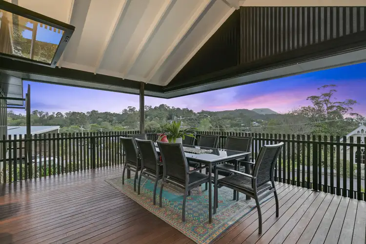 8 Cook Street, Eumundi QLD 4562