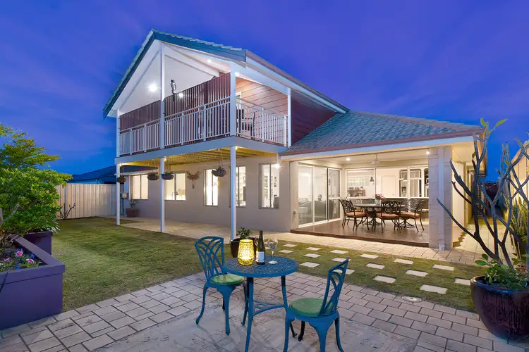8 Memphis Ridge, Hocking WA 6065