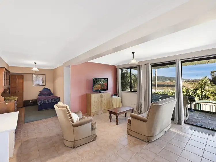 Sixth view of Homely house listing, 34 Treeview Place, Saratoga NSW 2251