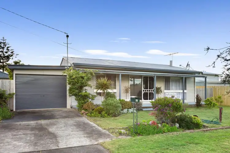 41 Mouchemore Avenue, St Leonards VIC 3223