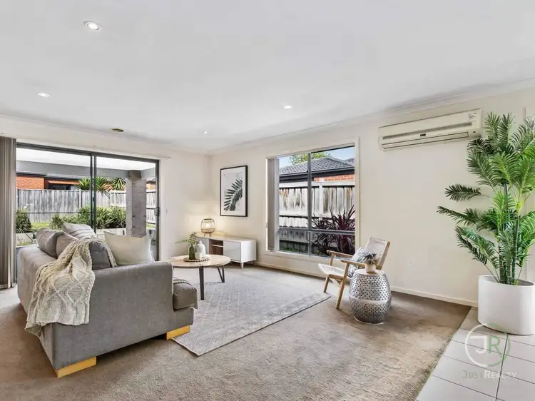 Fifth view of Homely house listing, 3 Snowdonia Road, Cranbourne North VIC 3977