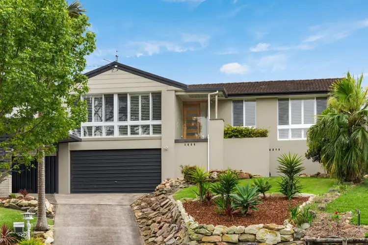 12 Dora Street, Lisarow NSW 2250