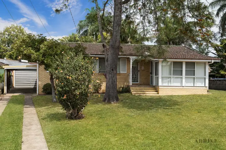 18 Veivers Street, Macgregor QLD 4109