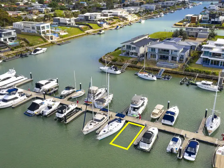 5247 Martha Cove Waterway, Safety Beach VIC 3936