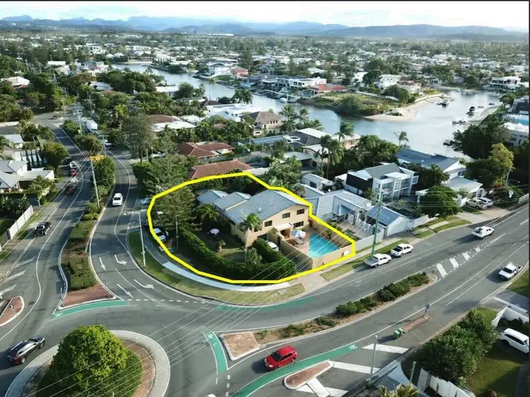 80 monaco Street, Broadbeach Waters QLD 4218