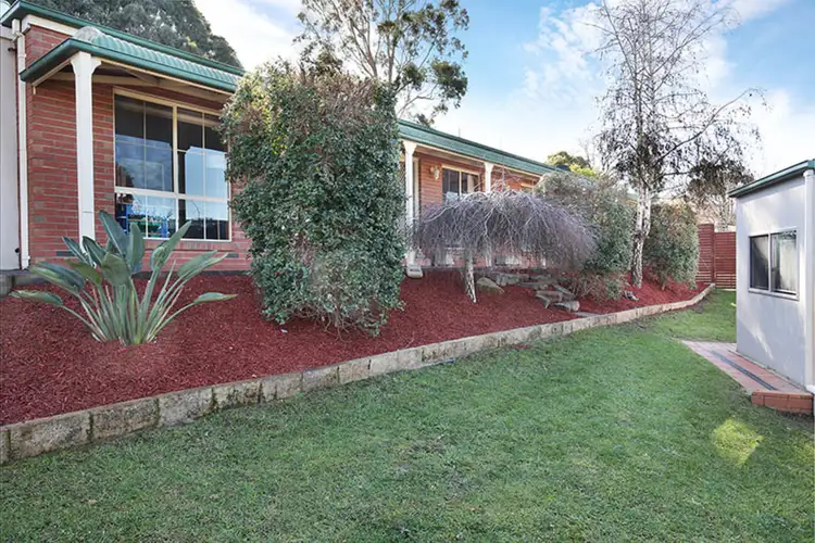 2 Ashley Court, Seville VIC 3139