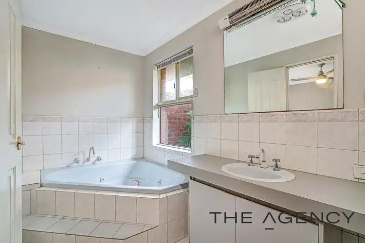 Fourth view of Homely house listing, 34 Mosedale Retreat, Atwell WA 6164