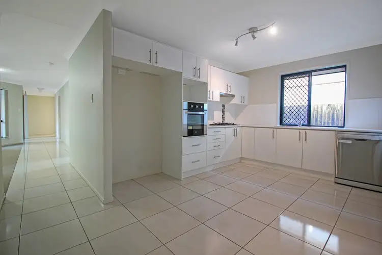 Third view of Homely house listing, 8 Cachet Court, Eight Mile Plains QLD 4113