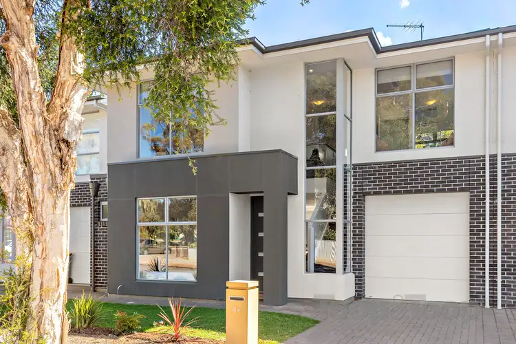 4b Newman Street