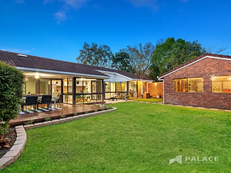 2 Carinya Crescent, Karana Downs QLD 4306