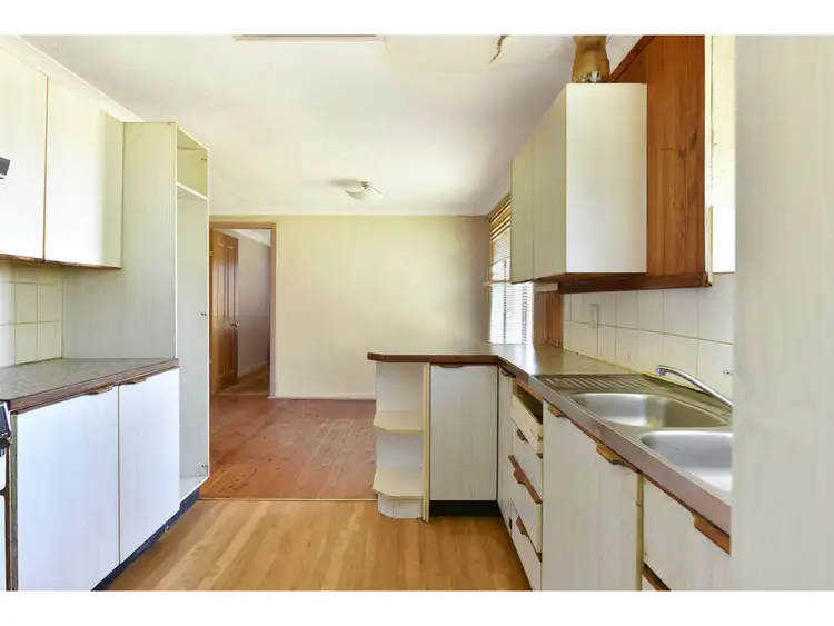 Fifth view of Homely house listing, 2 Barton Street, Katoomba NSW 2780