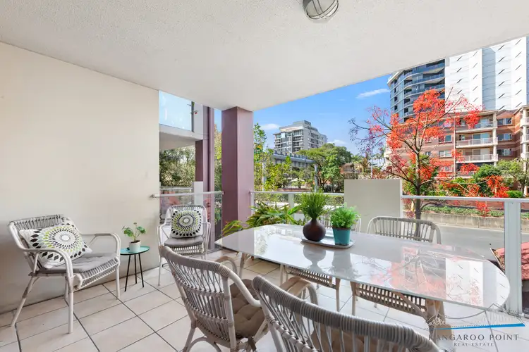 Sixth view of Homely apartment listing, 2/275 Shafston Avenue, Kangaroo Point QLD 4169