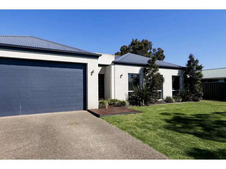 Third view of Homely house listing, 9 Krista Court, Sale VIC 3850