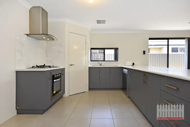 Fifth view of Homely house listing, 6 Simcoe Way, Caversham WA 6055