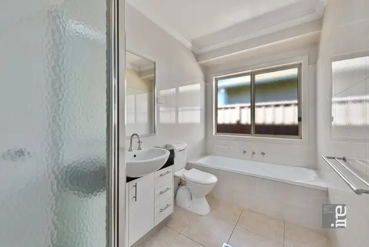 Fifth view of Homely unit listing, 2/13 Burns Street, Wangaratta VIC 3677