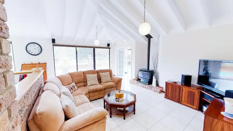 18 Paterson Gardens, Winthrop WA 6150