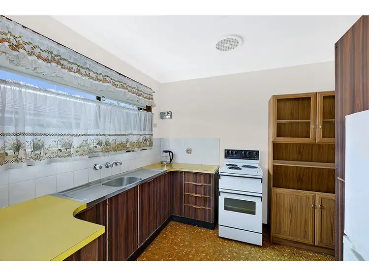 Third view of Homely villa listing, 2/37-39 Nirvana Street, Long Jetty NSW 2261