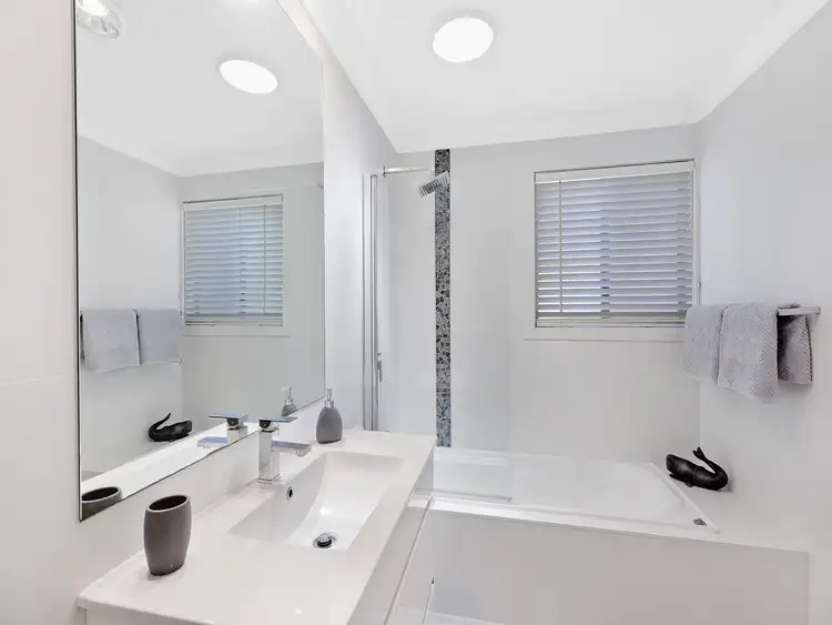 Sixth view of Homely villa listing, 1/4 Mynah Close, Kincumber NSW 2251