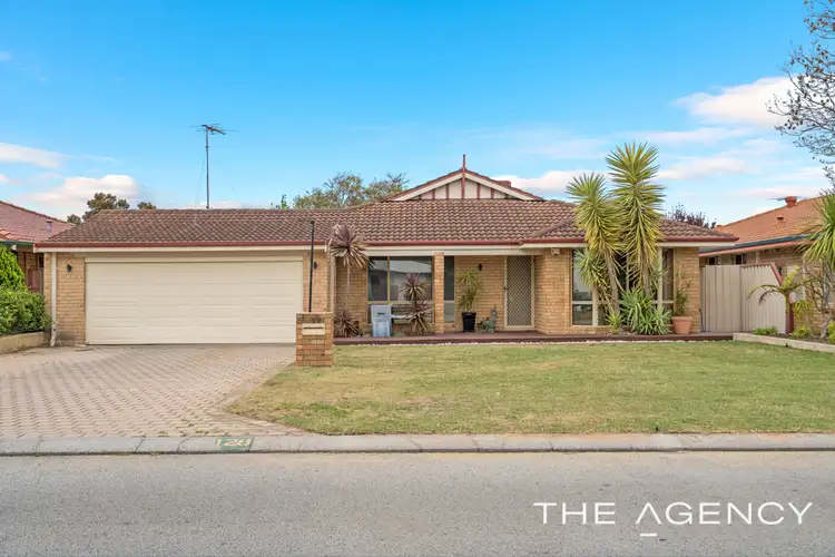 128 Brenchley Drive, Atwell WA 6164