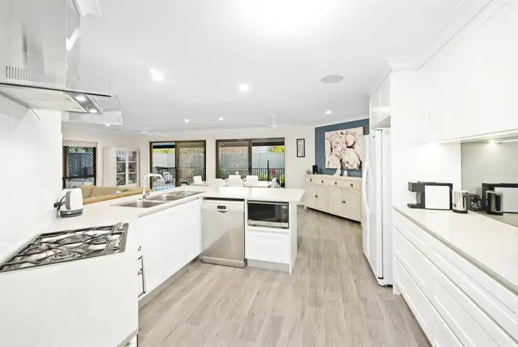 14 Cuckoo Crescent, Burleigh Waters QLD 4220