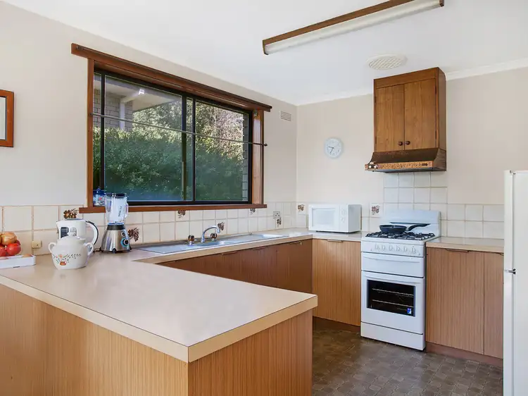 Third view of Homely unit listing, 2/185 Moore Street, Warrnambool VIC 3280
