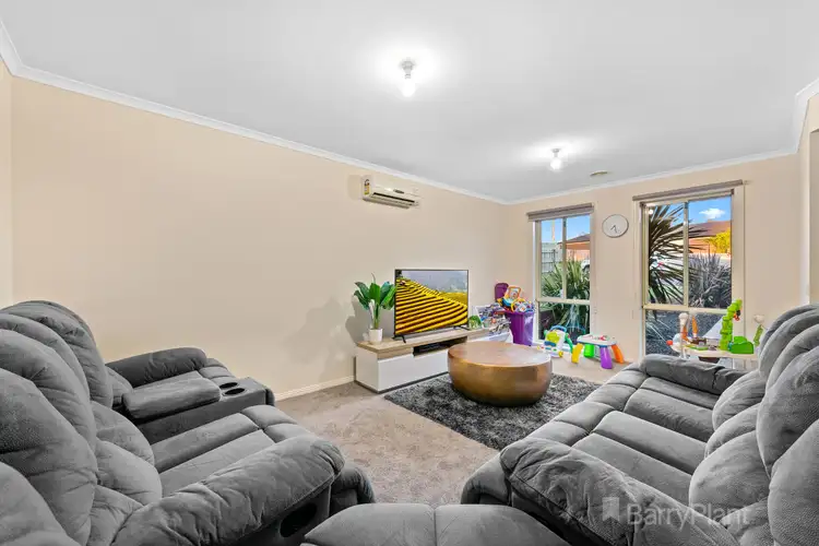 Fifth view of Homely house listing, 21 Richie Court, Drouin VIC 3818