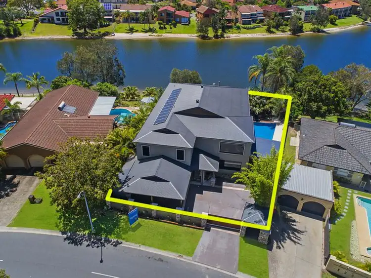 102 Jabiru Avenue, Burleigh Waters QLD 4220