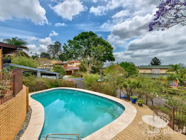 2 Tamarang Street, Tarragindi QLD 4121