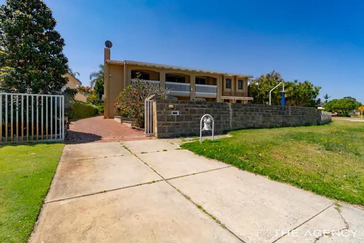 25 Riverton Drive West, Rossmoyne WA 6148