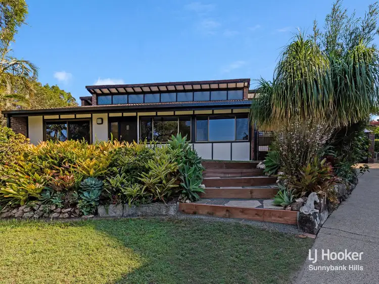22 Michelle Crescent, Wishart QLD 4122