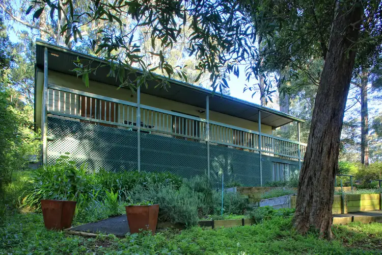 1 Upton Road, Emerald VIC 3782