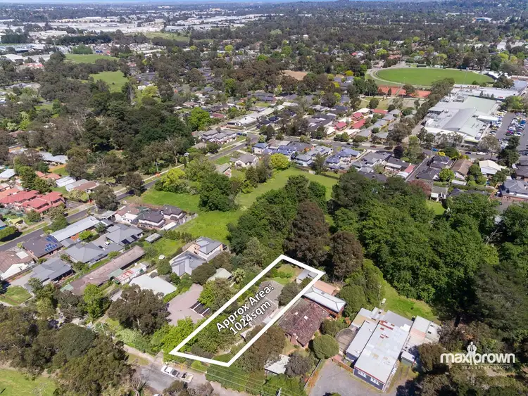 Second view of Homely house listing, 10 Liverpool Road, Kilsyth VIC 3137