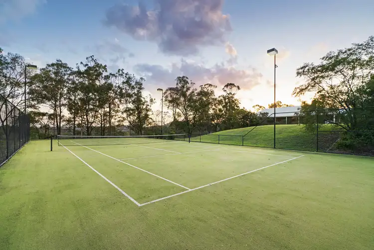 170 Boscombe Road, Brookfield QLD 4069