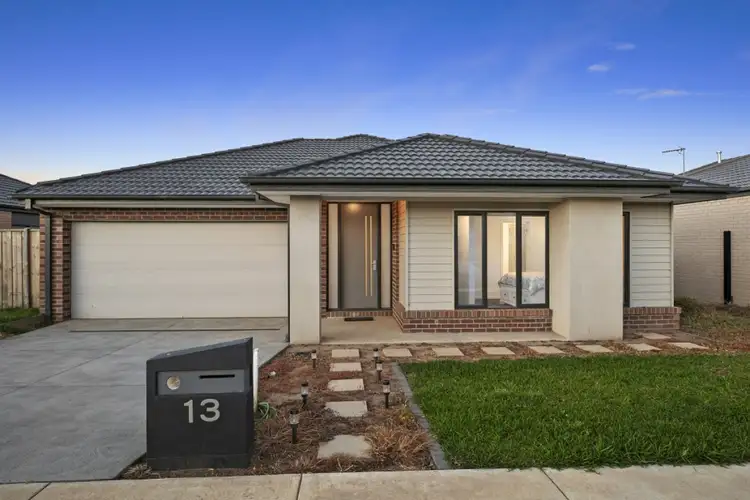 13 Samwell Street, Charlemont VIC 3217