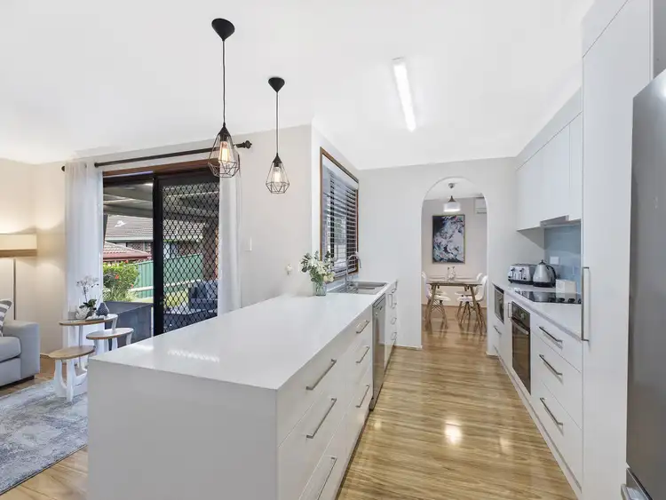 145 Cresthaven Avenue, Bateau Bay NSW 2261